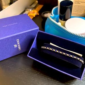 Subtle Swarovski bracelet ( brand new)